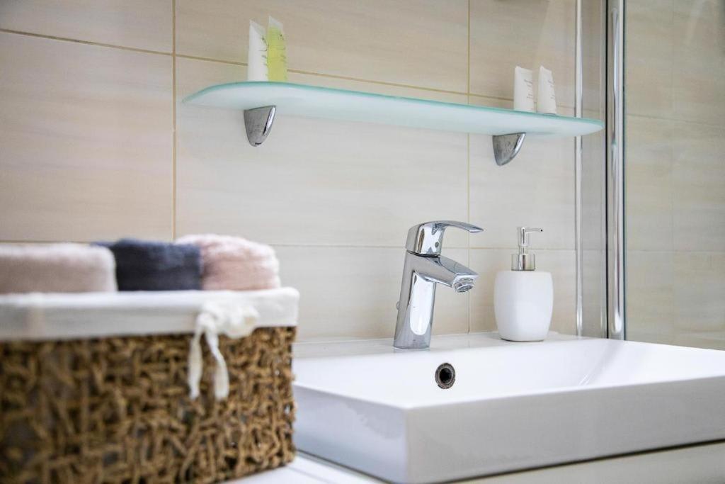 Lea And Maks'S City Apartment Urban Stay Zagreb Exterior foto